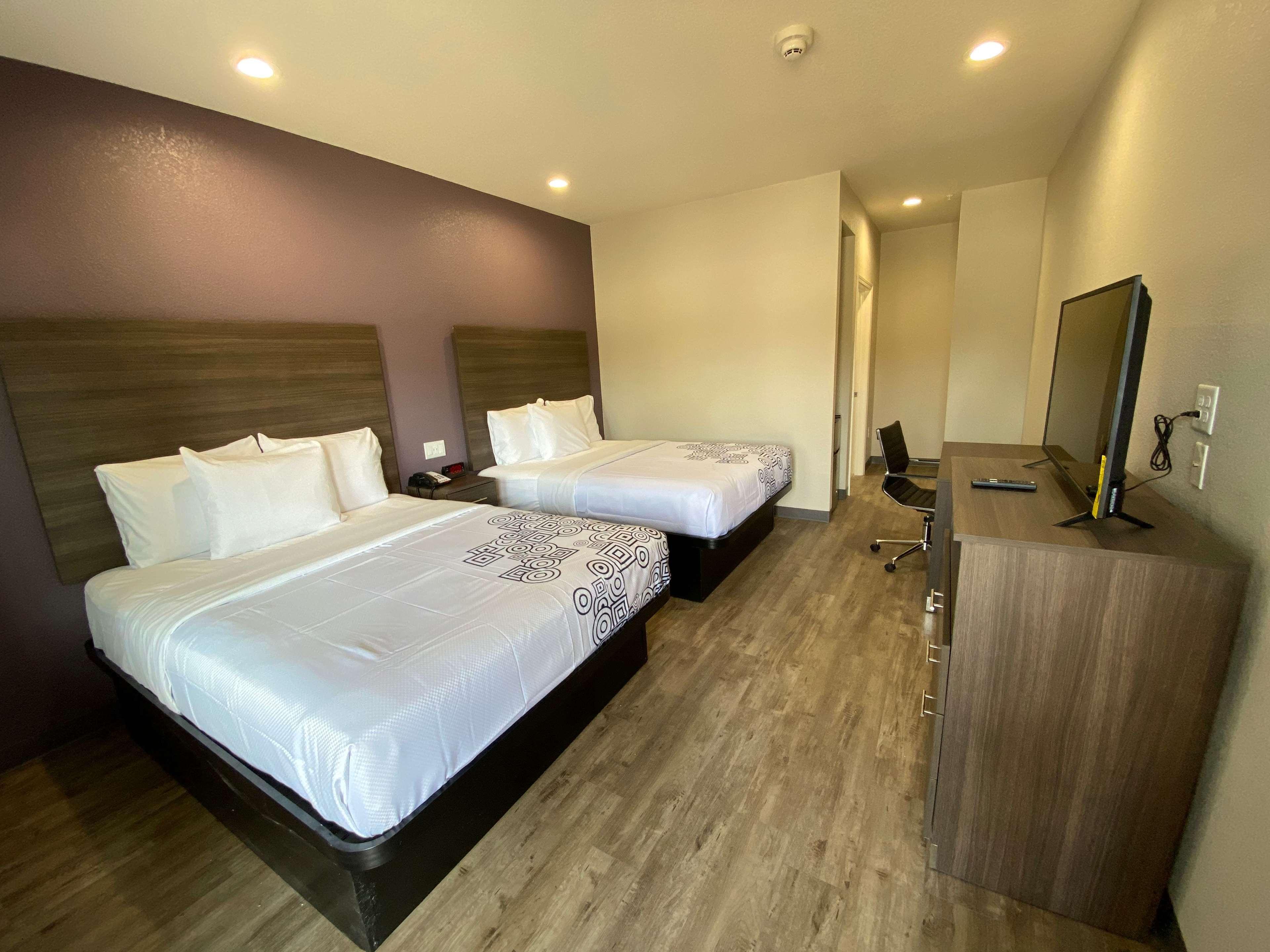 Surestay Plus Hotel By Best Western Ада Экстерьер фото