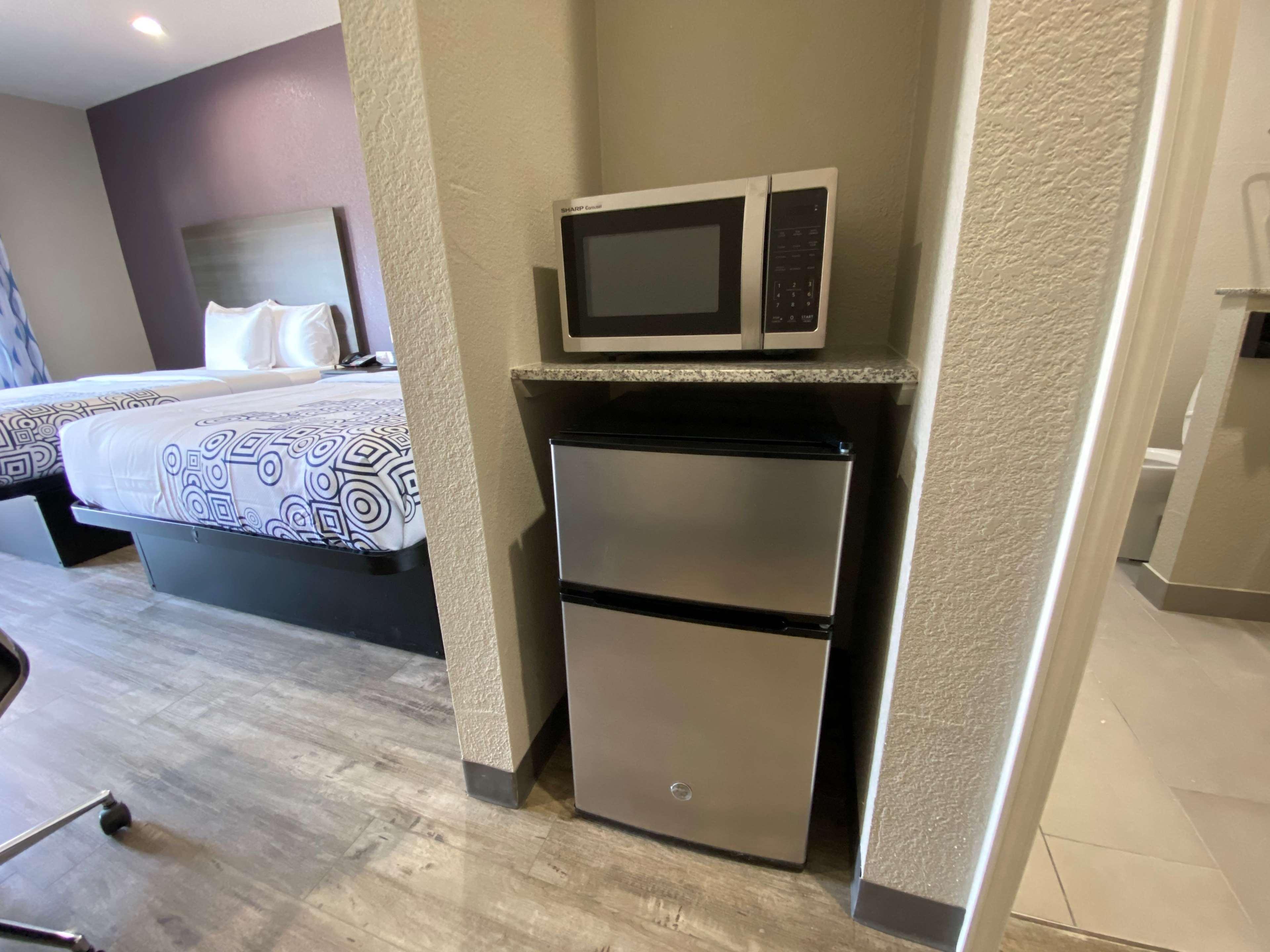 Surestay Plus Hotel By Best Western Ада Экстерьер фото
