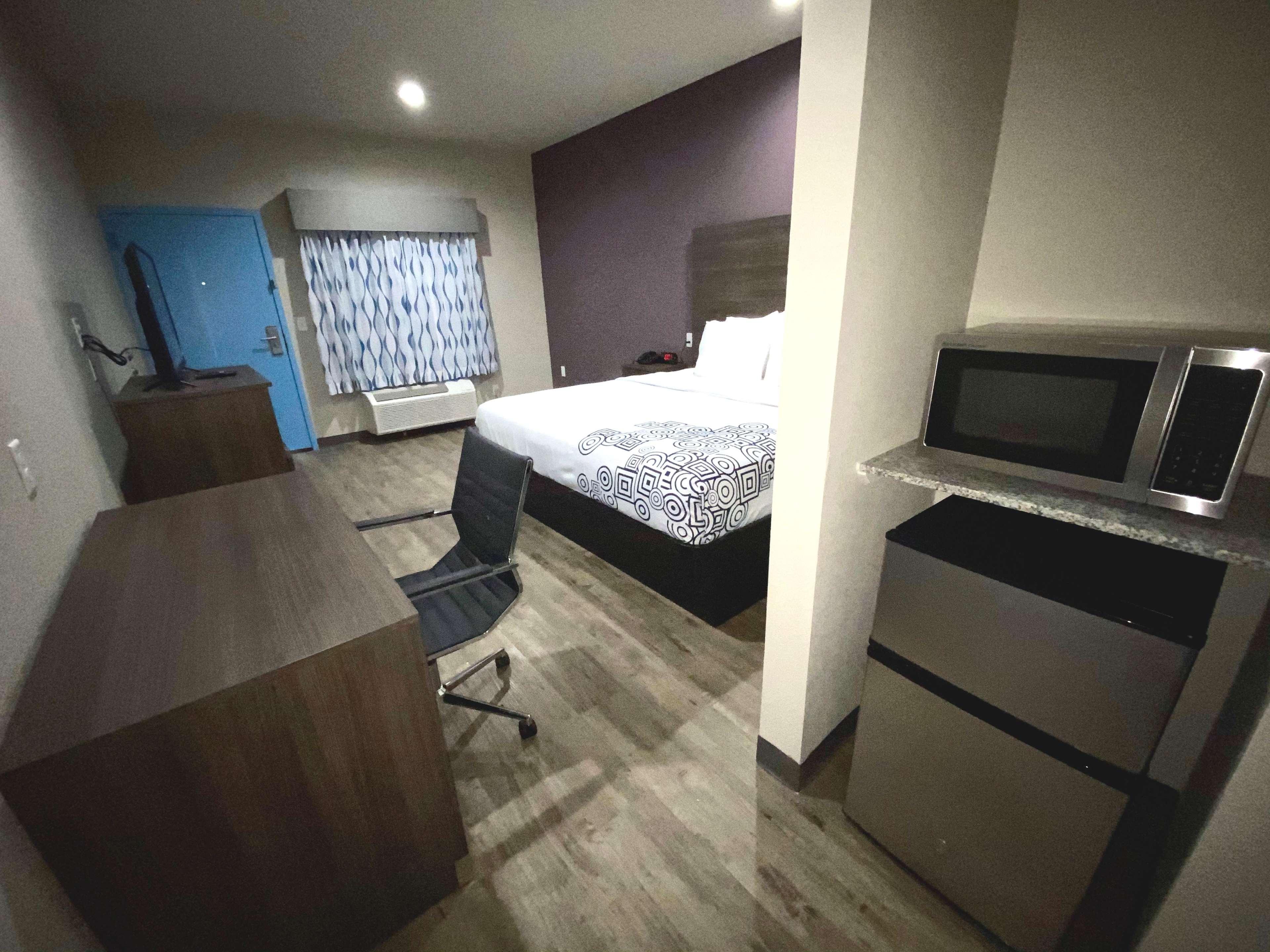 Surestay Plus Hotel By Best Western Ада Экстерьер фото